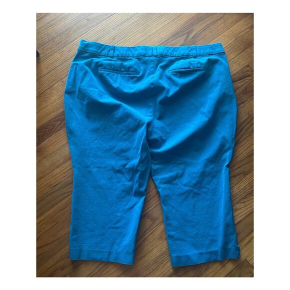 Lane Bryant 26 Teal Blue Cropped Pants - Picture 5 of 6